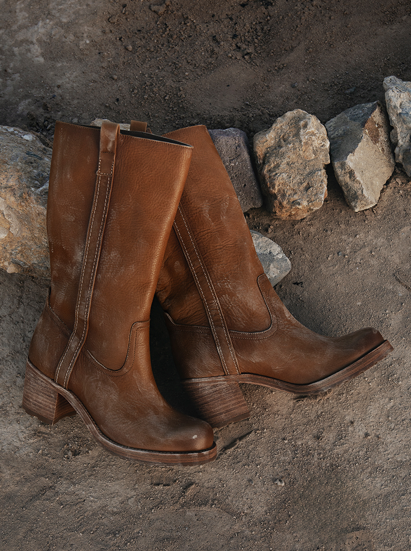 SHOP OUR TRENDING BOOTS