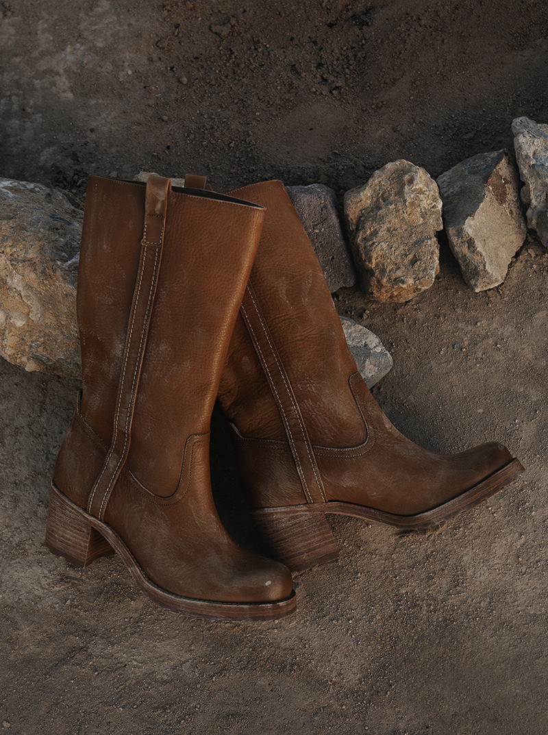 SHOP OUR TRENDING BOOTS
